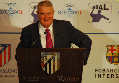 Recepci�n Oficial en el Vicente Calder�n