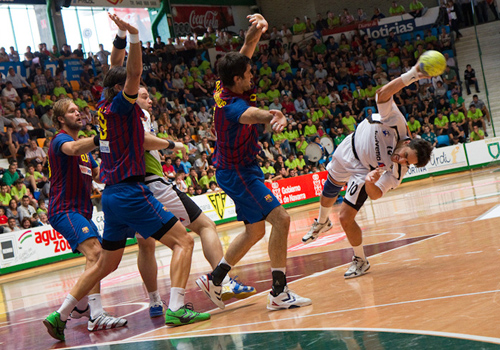 El FC Barcelona Intersport sigue con paso firme (23-35)