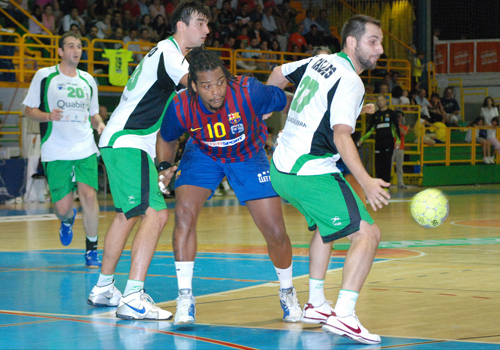 Quabit BM Guadalajara 25 - FC Barcelona Intersport 40 Una misi�n completamente imposible