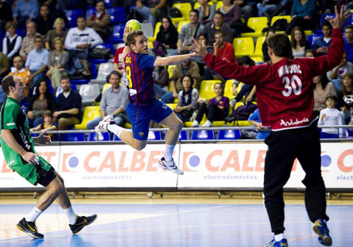 BM. Atl�tico de Madrid y FC Barcelona Intersport contin�an sin ceder ning�n punto