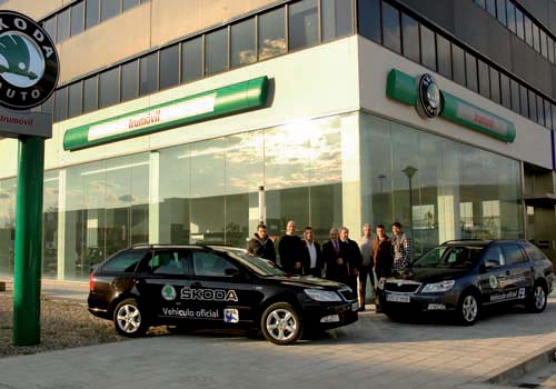 AMAYA Sport San Antonio y Helvetia Anaitasuna reciben los �koda Octavia Combi Family