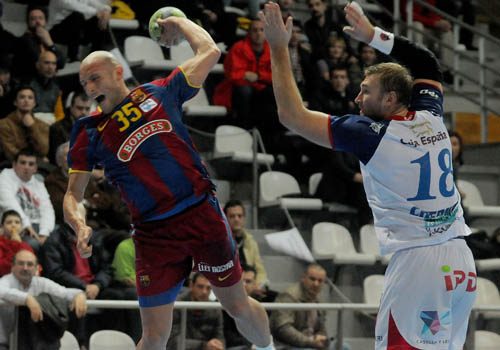 Reale Ademar Le�n y FC Barcelona Intersport disputan la final de la XXII Copa ASOBAL 