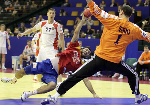 Espa�a alcanza la siguiente fase del Campeonato de Europa como segunda de grupo