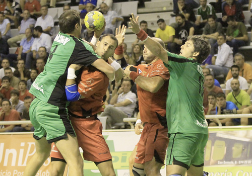 El Maygar Antequera recibe al BM. Huesca con la duda de Mijatovic