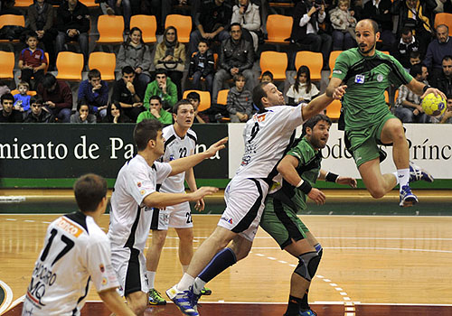 El Maygar Balonmano Antequera agota sus �ltimas opciones