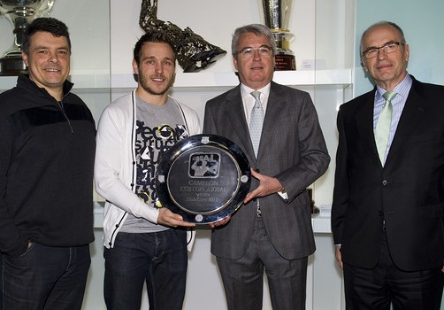 La Copa ASOBAL ya est� en el museo del FC. Barcelona