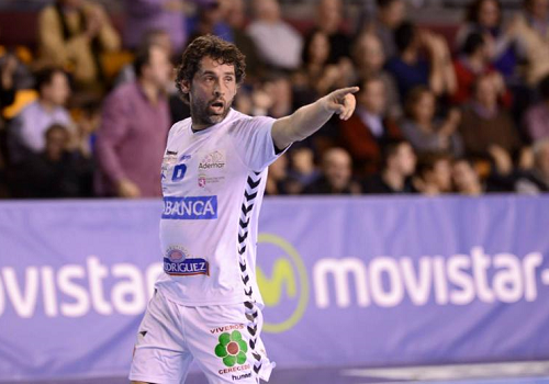 Juan�n Garc�a sigue ampliando su r�cord goleador