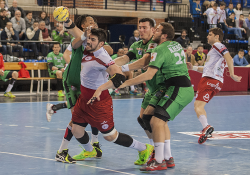 Javi Garc�a ser� franjivino una temporada m�s