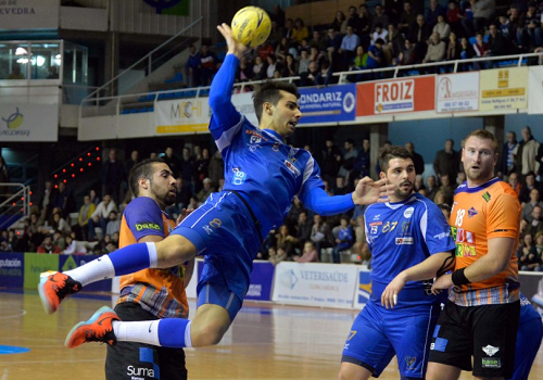 El colista recibe al l�der en el Partido Estrella de la Jornada 26
