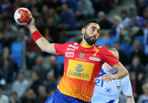 Los Hispanos se sacuden los nervios del debut y firman un gran triunfo ante Islandia (27-21)