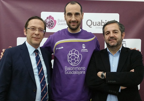 C�sar Montes renueva por dos temporadas con Quabit Guadalajara	