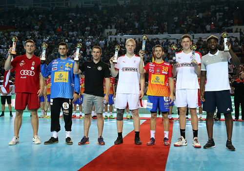 Xoan Ledo, Aleix G�mez y Dika Mem en el Equipo Ideal del Mundial