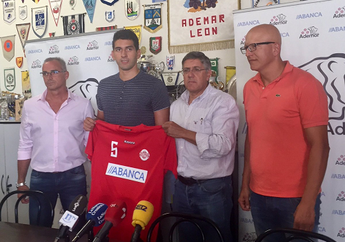 Vejin regresa al Ademar y Rakocija se incorpora al Granollers