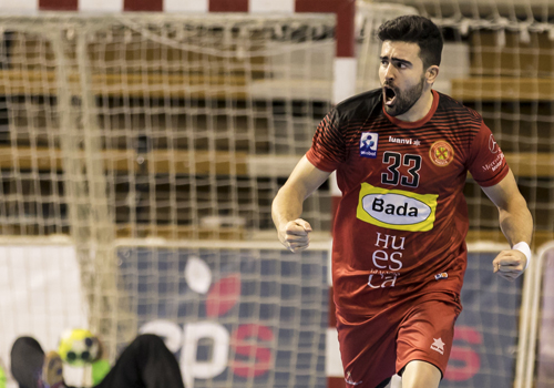 �lex Marcelo prolonga su compromiso con Bada Huesca hasta 2021
