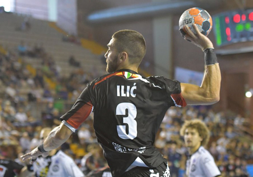 BM. Logro�o La Rioja rescata el empate en Le�n