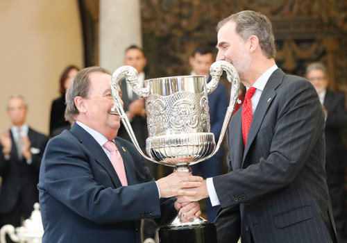 Juan de Dios Rom�n, galardonado con el Premio Nacional Francisco Fern�ndez Ochoa