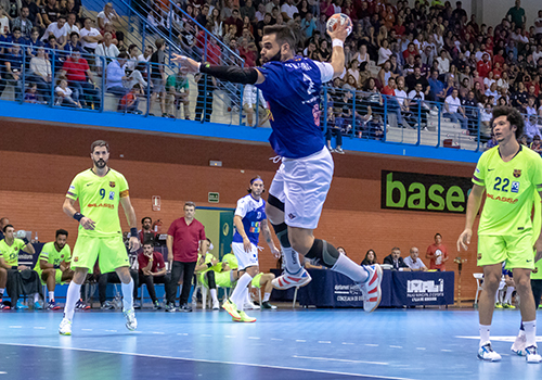 BM. Benidorm anuncia cinco despedidas