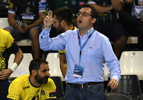 Jacobo Cu�tara ocupar� el banquillo de Bidasoa hasta 2022