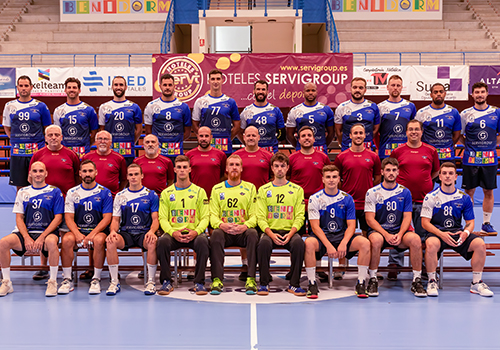 BM. Benidorm presenta su nueva equipaci�n para una temporada hist�rica