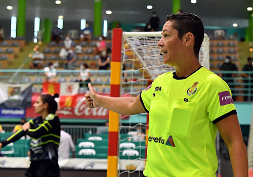 Nandi Espino: �Ten�a una deuda pendiente con el estamento arbitral�