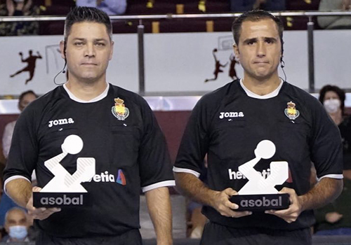 �scar Raluy y �ngel Sabroso, elegidos para arbitrar su sexto Mundial
