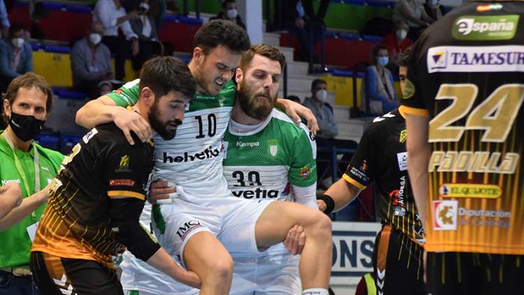 Ander Torriko dice adi�s a la temporada por lesi�n 