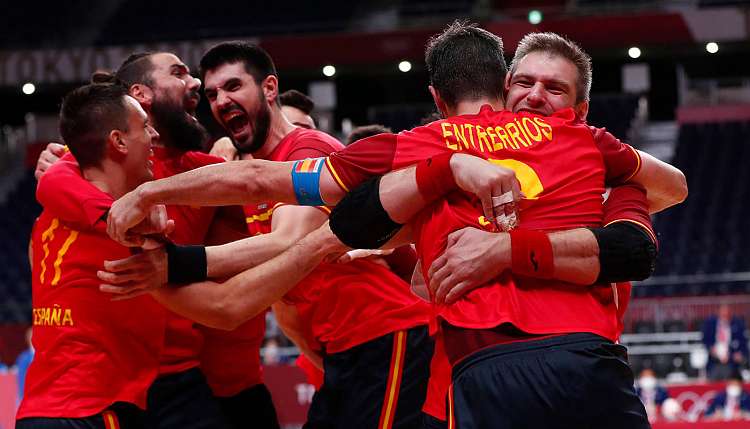 Los Hispanos sue�an con su primera final ol�mpica