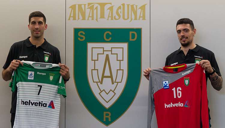 Helvetia Anaitasuna presenta a los argentinos Juan Bar y Nicol�s Bonanno 