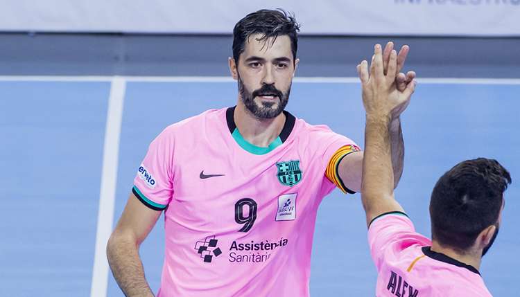 Ra�l Entrerr�os: �Es un orgullo recibir el MVP en una temporada tan especial�
