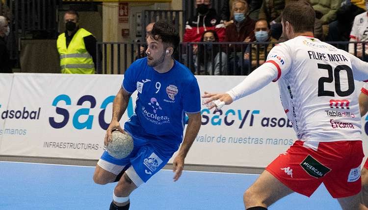 Dos gladiadores azules lideran los TOPs de la jornada 12