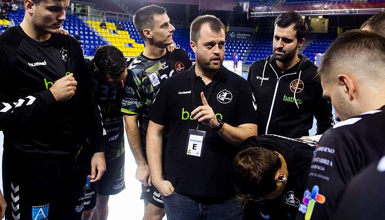 �lex Mozas renueva con Bathco BM. Torrelavega hasta 2024