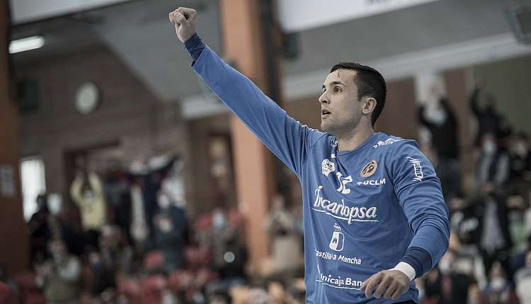 Samuel Ib��ez y David Iglesias, protagonistas de la mejor parada y el mejor gol
