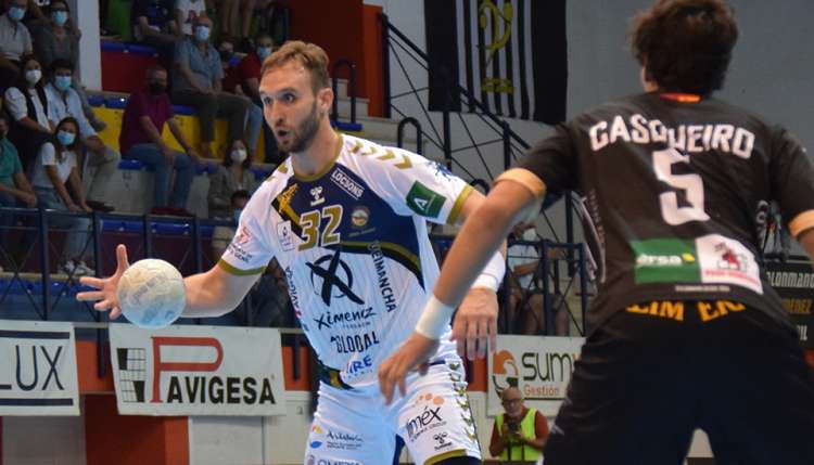 Mihajlo Mitic, nuevo fichaje de Bidasoa Irun