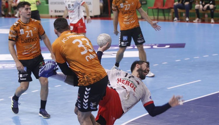 Nava necesita remontar el vuelo ante Torrelavega