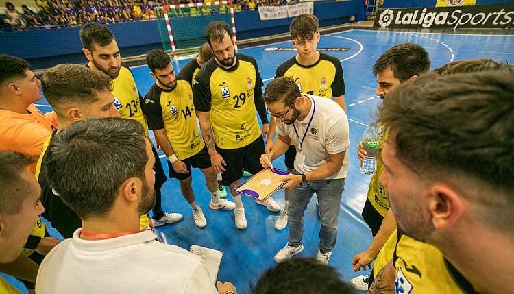 Un derbi marcado por las urgencias de C�VITAS BM. Guadalajara