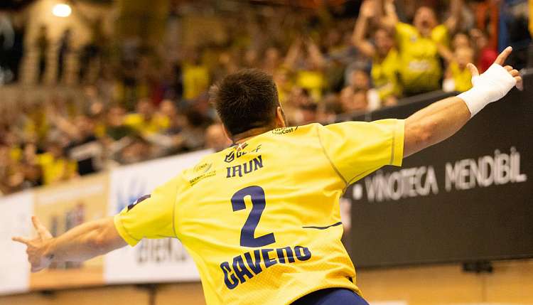 Bidasoa Irun pasa el examen del Palau Blaugrana