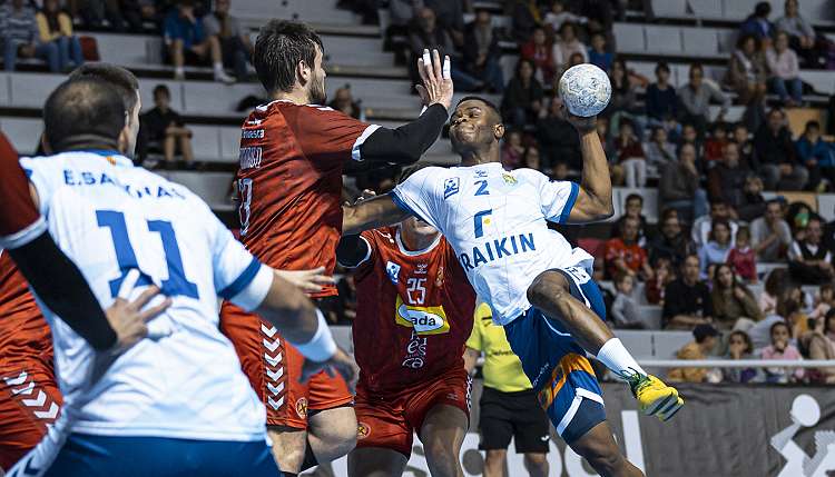 Granollers, Bidasoa y Cuenca se hacen fuertes en la zona alta de la tabla