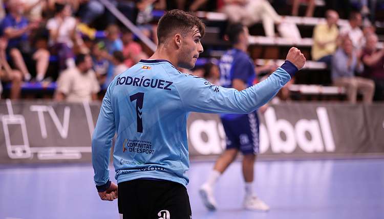 Roberto Rodr�guez lidera el TOP10 Paradas de la Liga Plenitude ASOBAL