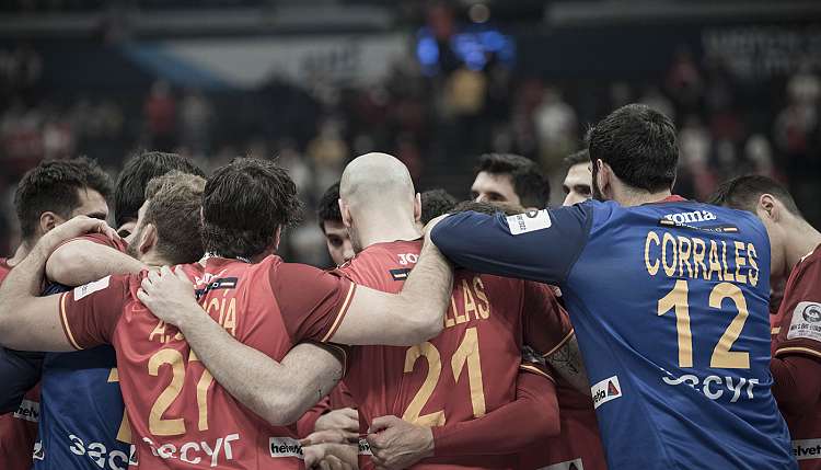 Los Hispanos debutan ante Montenegro en un Mundial con doble premio