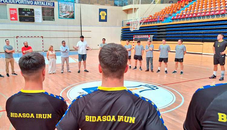 Bidasoa vuelve al trabajo y prepara la primera Liga Profesional ASOBAL