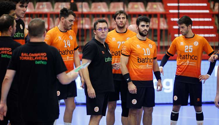 Gu�a Liga NEXUS ENERG�A ASOBAL 26/27: Bathco BM. Torrelavega