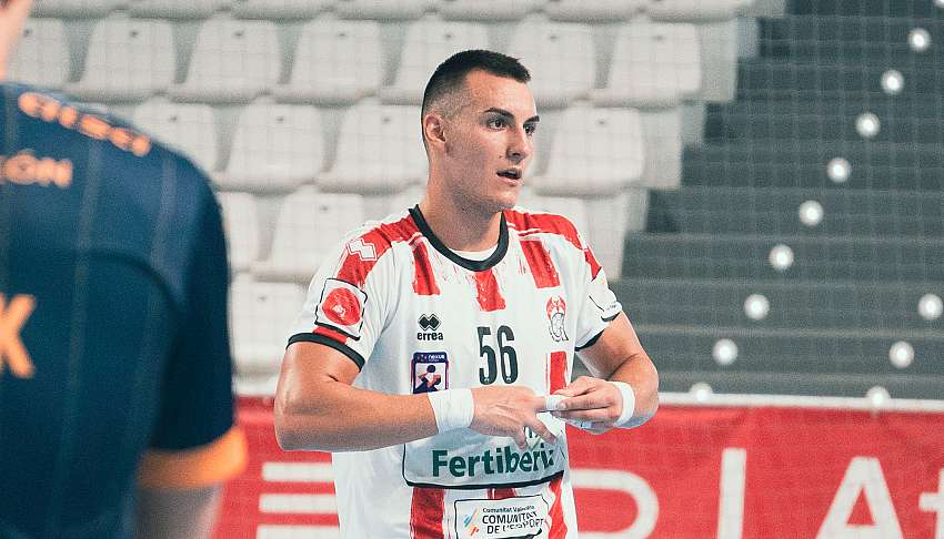 Capit�n y el debut de un hombre gol �rara avis� que lidera a Fertiberia Puerto Sagunto