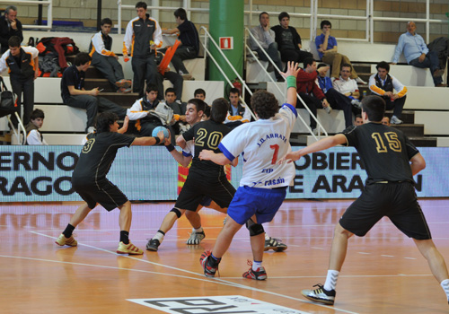 ANTEQUERA CAE ANTE EL CUENCA 2016