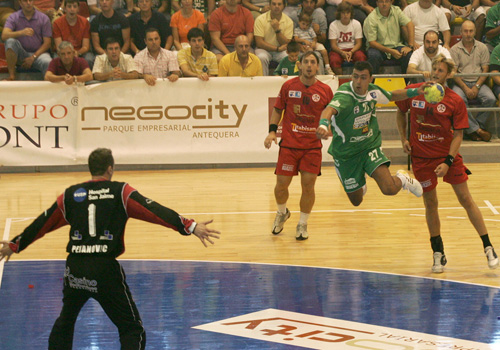 EL PORTLAND SE IMPONE A UN COMBATIVO BM. ALCOBENDAS