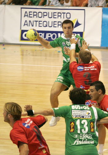 PORTLAND SALVA UN PUNTO ANTE ADEMAR