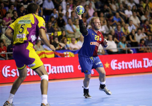 EL ARRATE EN EL PALAU CON AFAN DE VICTORIA