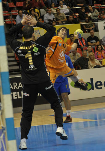 EL CLUB BM ALCOBENDAS DICE, VEN AL BALONMANO