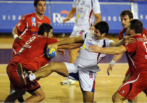 EL CAI BM ARAGON SUPERA CON COMODIDAD AL KEYMARE ALMERIA