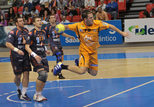 EL FRAIKIN BM GRANOLLERS RECIBE LA VISITA DE CUENCA 2016