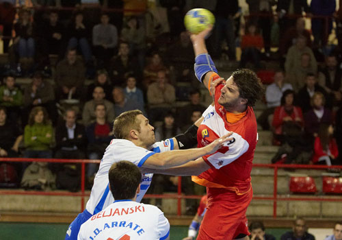 CIUDAD REAL SE LLEVA EL DERBI